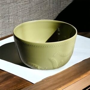 Vintage MATCERAMICA Portugal Peas Green Large Ceramic Bowl 9.5" Hand-Crafted